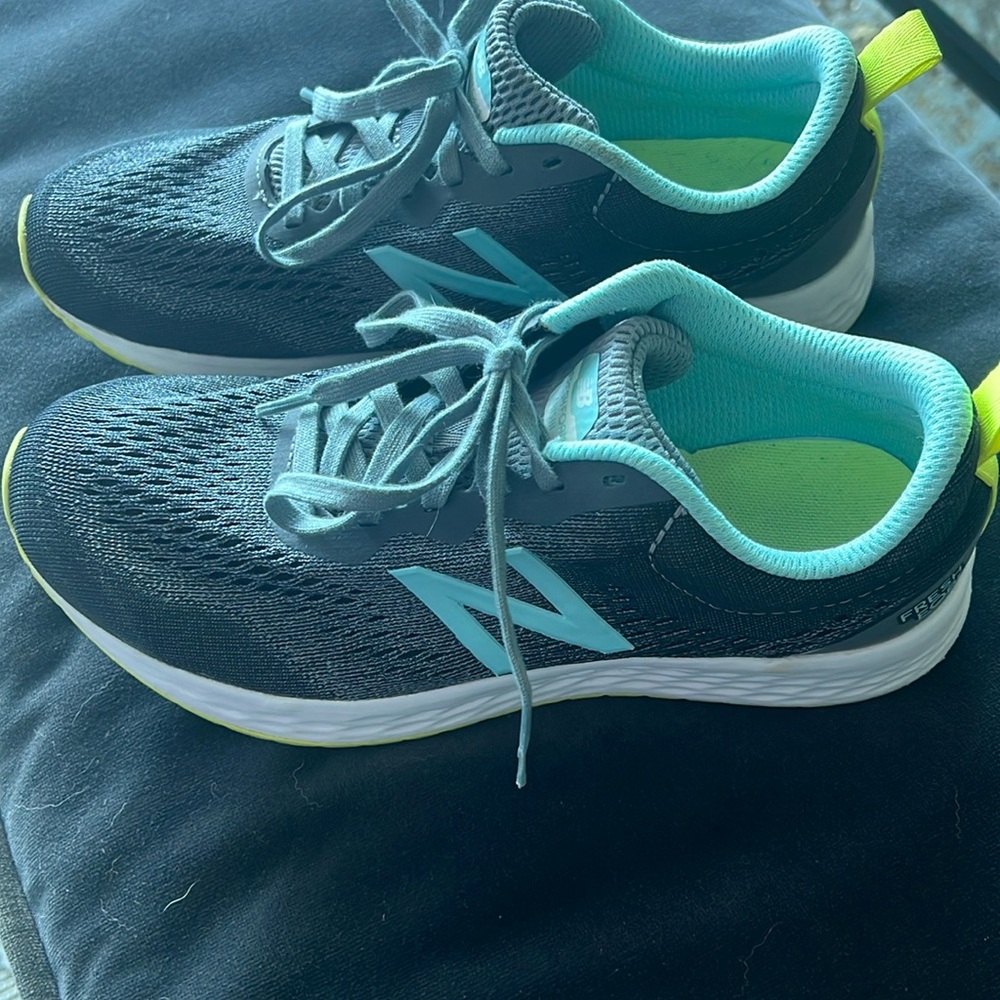 Womens New Balance Fresh Foam Arishi WARISSC3 size 7